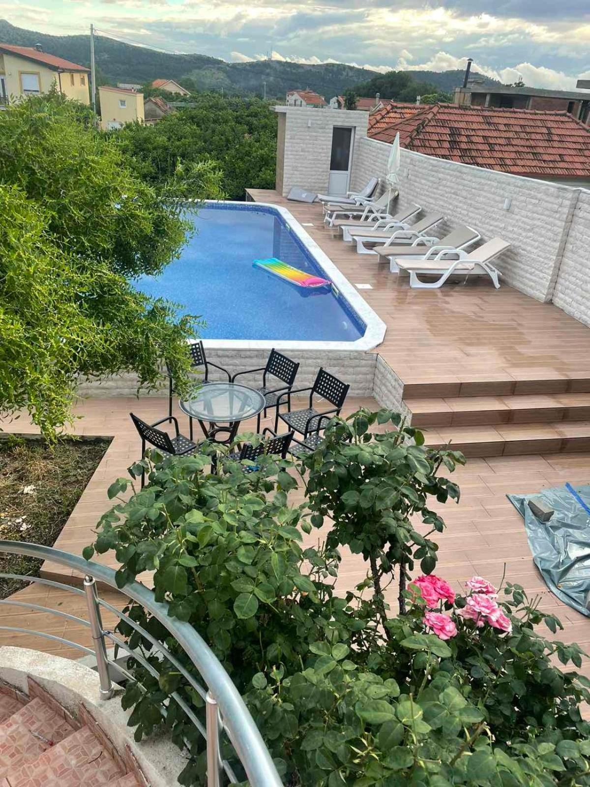 Villa Nilic Bar Buitenkant foto